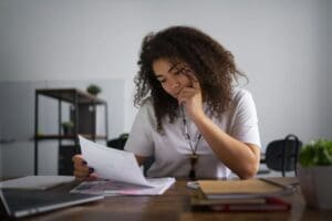 Guia de direitos trabalhistas na demissão sem justa causa - Atualizado 2026 Guia de direitos trabalhistas na demissão sem justa causa – Atualizado 2026